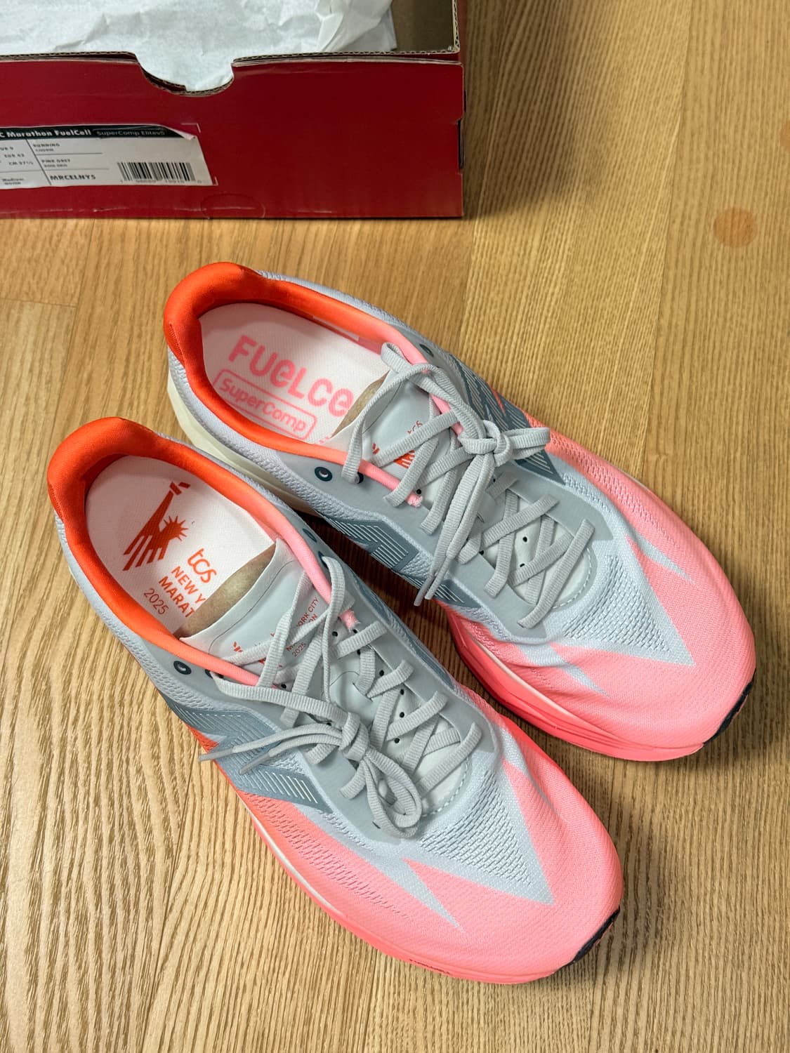 뉴발란스 sc엘리트 v5 뉴욕마라톤 에디션 D볼 275사이즈 새제품 상품이미지2