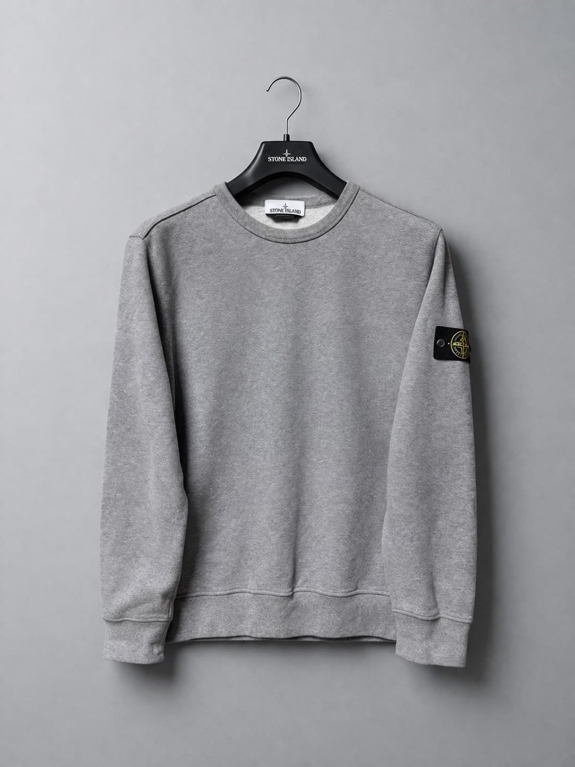 [L] 스톤아일랜드 맨투맨 그레이 급처합니다 상품이미지1