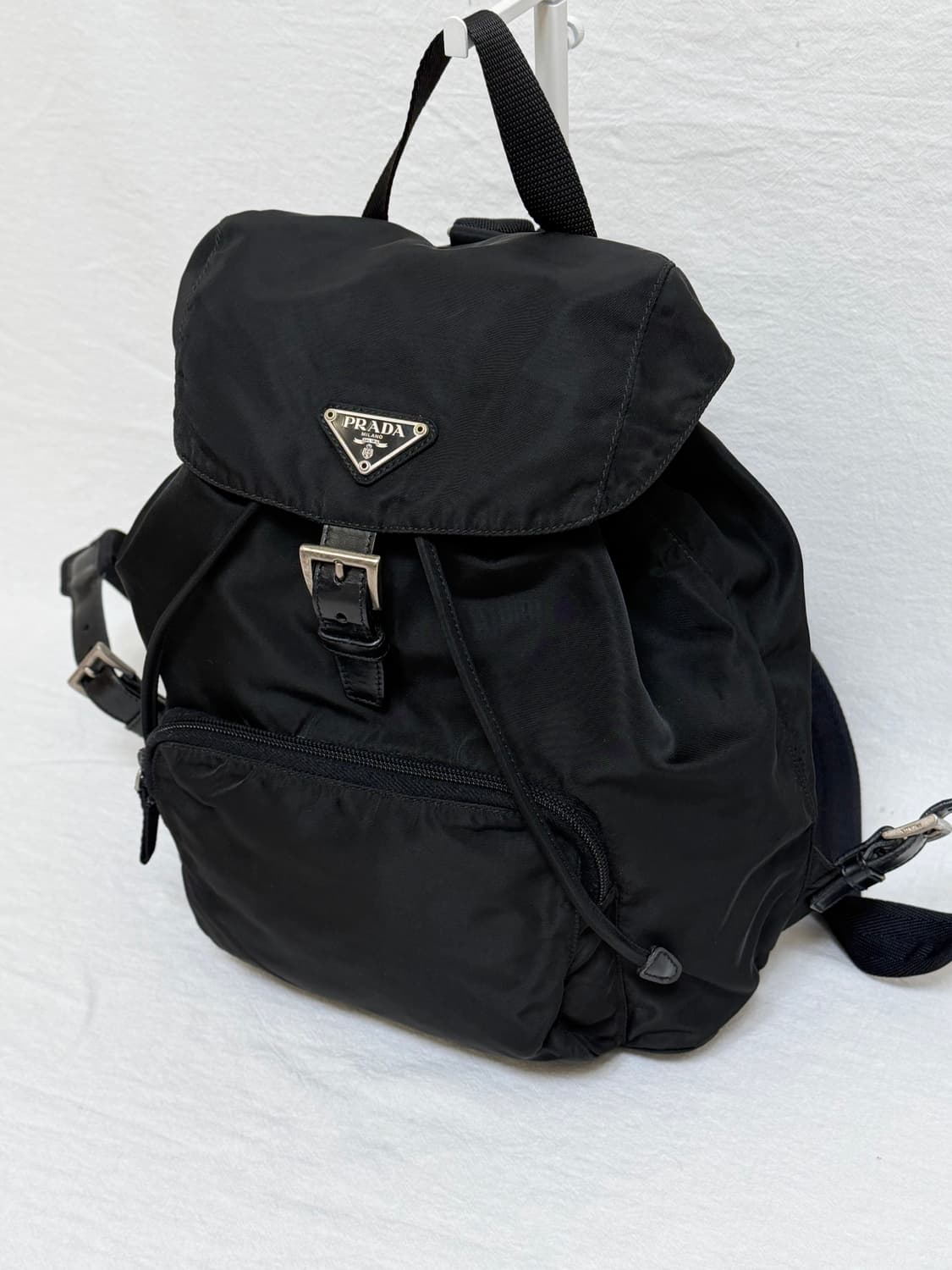 정품 프라다 포코노 나일론 원포켓 블랙 백팩 미디움 상품이미지3