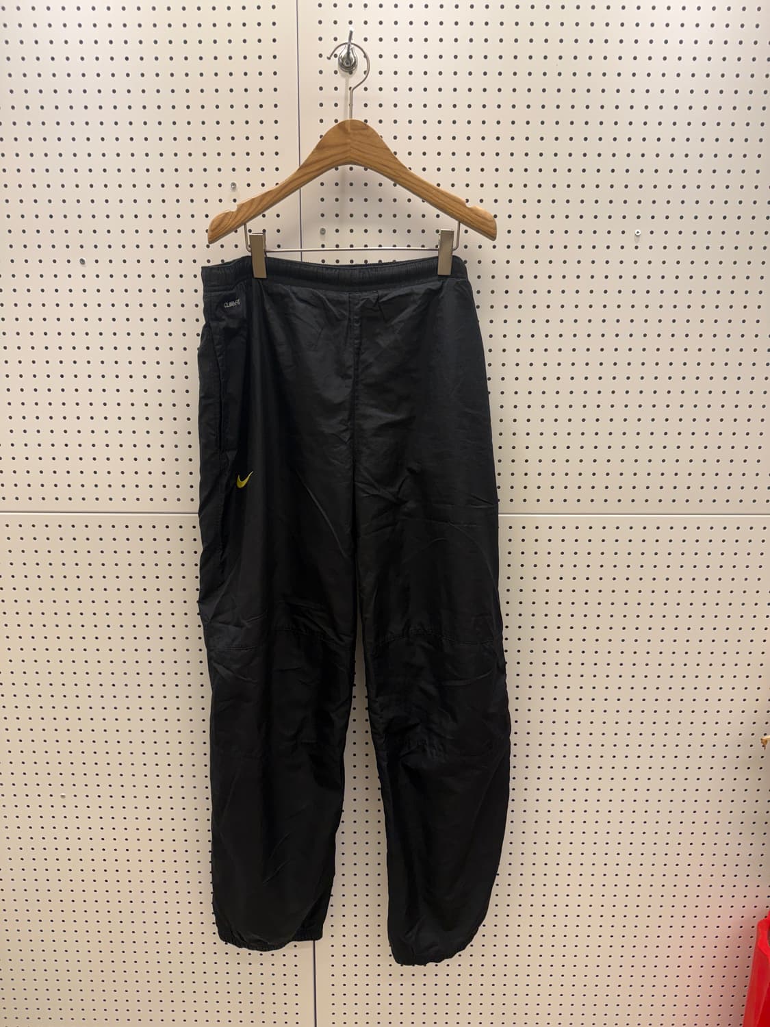 나이키 클리마핏 토탈90 스우시 트랙팬츠 U672 상품이미지3