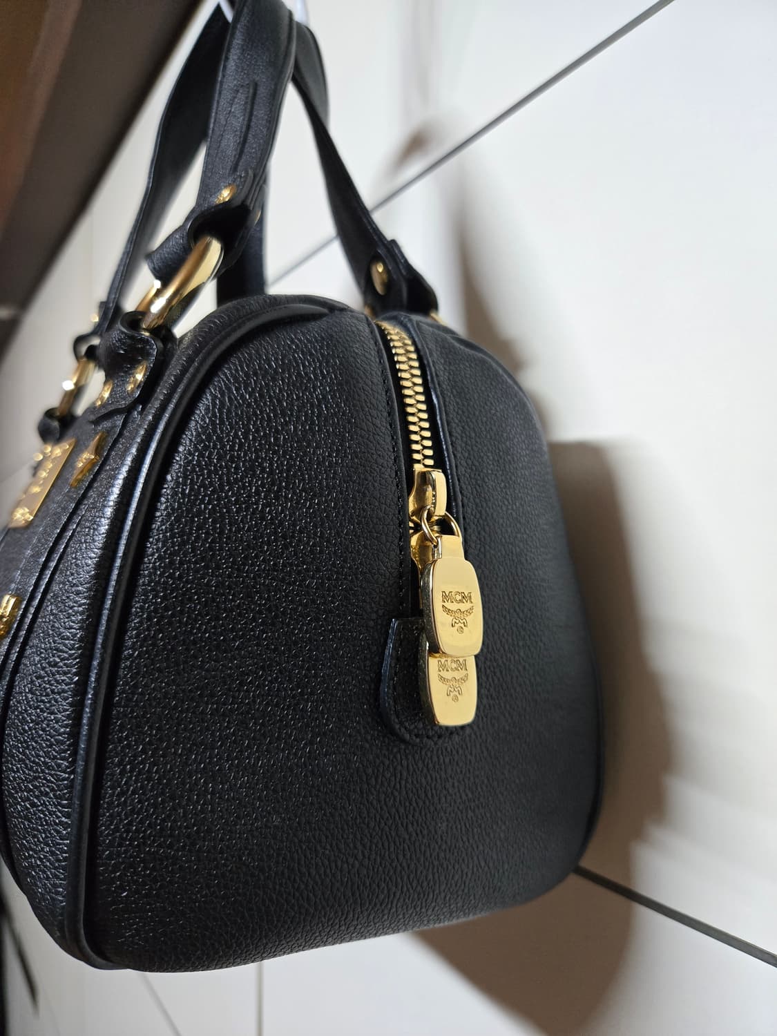 MCM 정품 미니 토트백 금장 보스턴백 상품이미지3