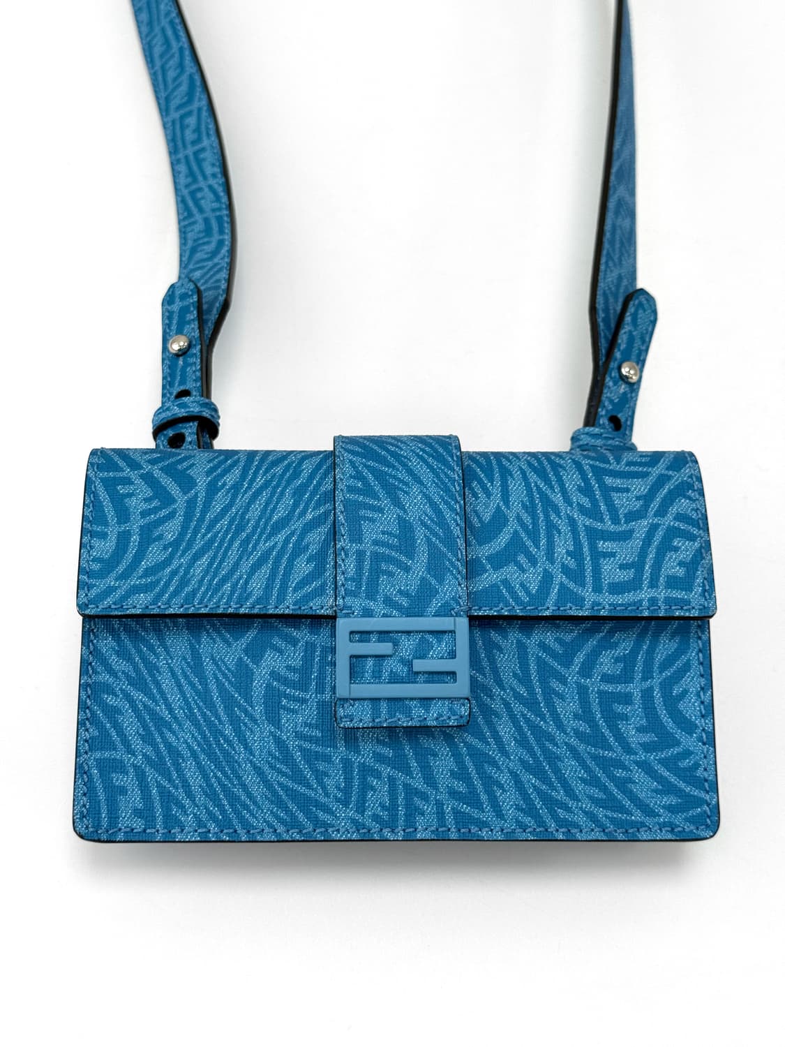 21SS Fendi Baguette Mini Crossbody Bag 상품이미지5