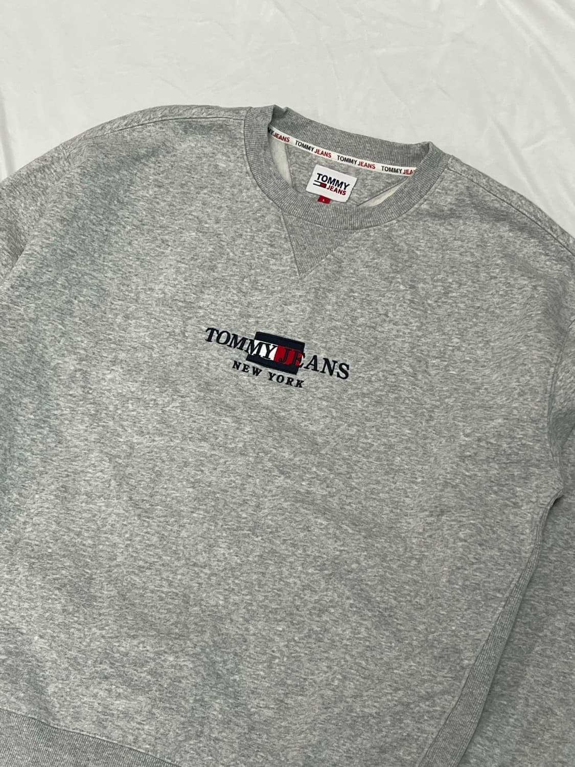 (L) 타미진스 자수로고 기모 맨투맨 그레이 상품이미지2