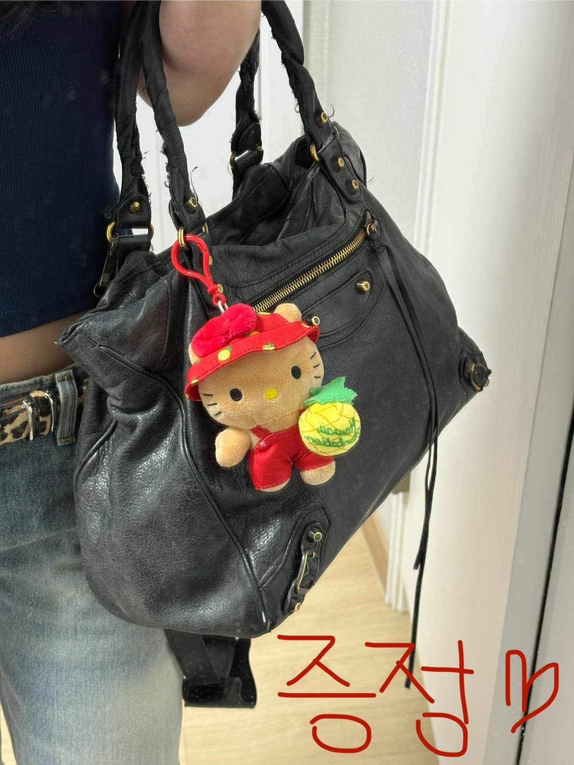 키티키링 증정)발렌시아가 모터백 블랙 상품이미지10