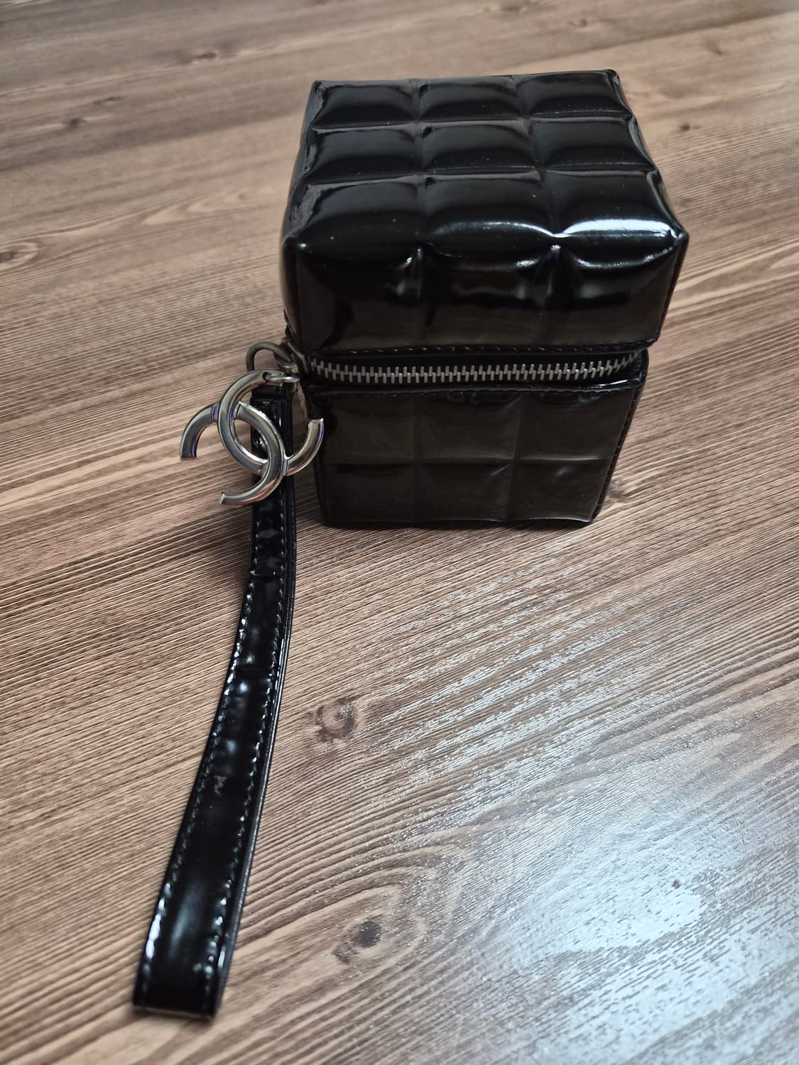 샤넬 퀄팅 복스파우치 상품이미지1