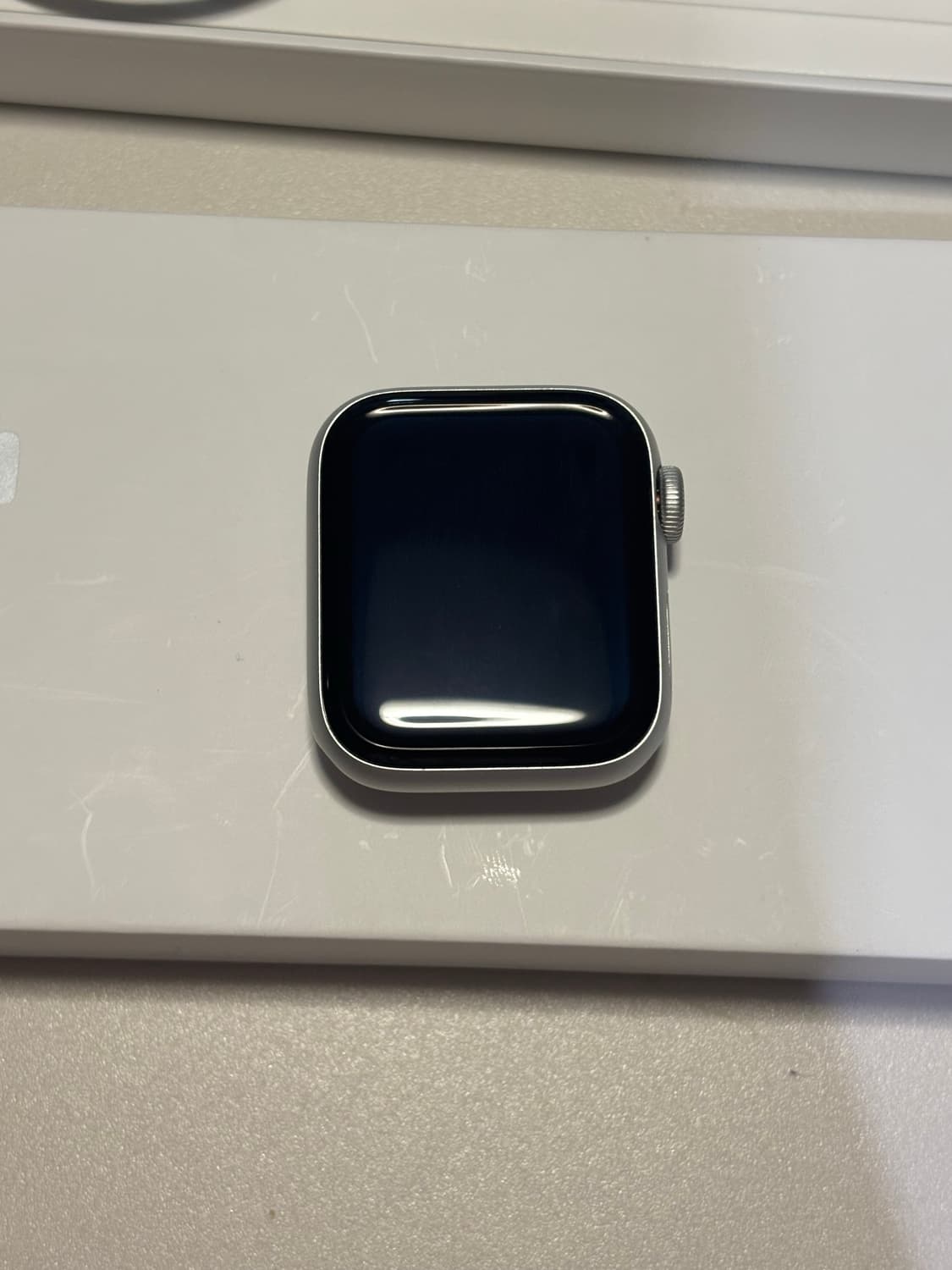 애플워치 SE 2세대 40mm 실버 GPS 풀박스 상품이미지2