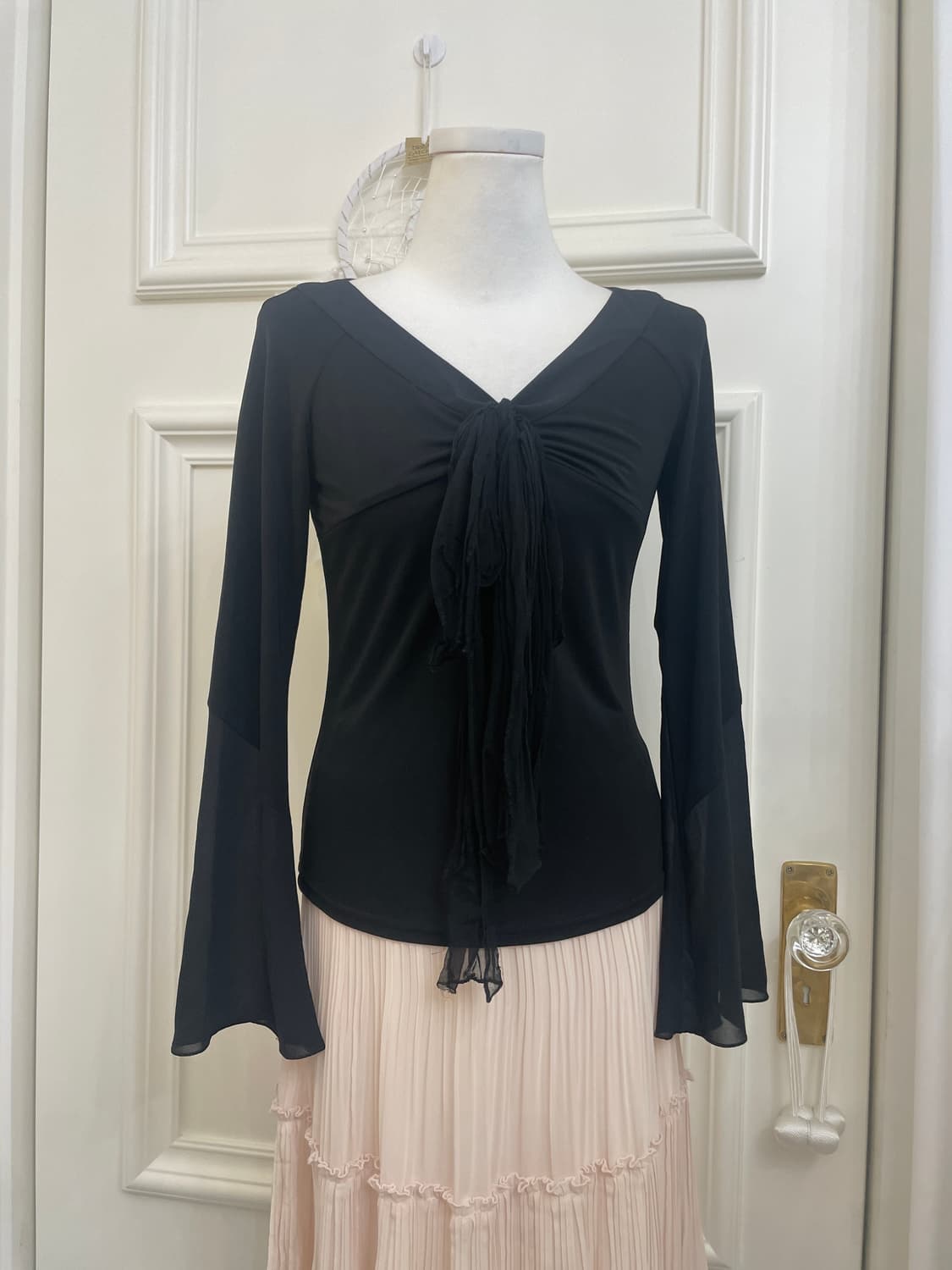 black shirring bow point span top 상품이미지1