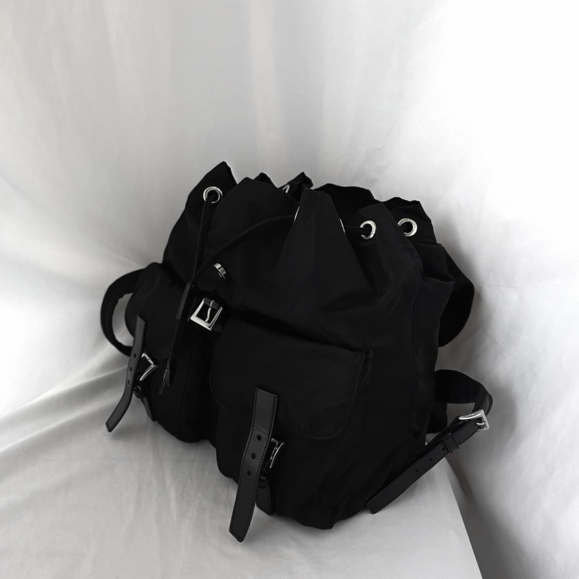 [정품 PRADA] 프라다 투포켓 나일론 빈티지백팩 상품이미지5