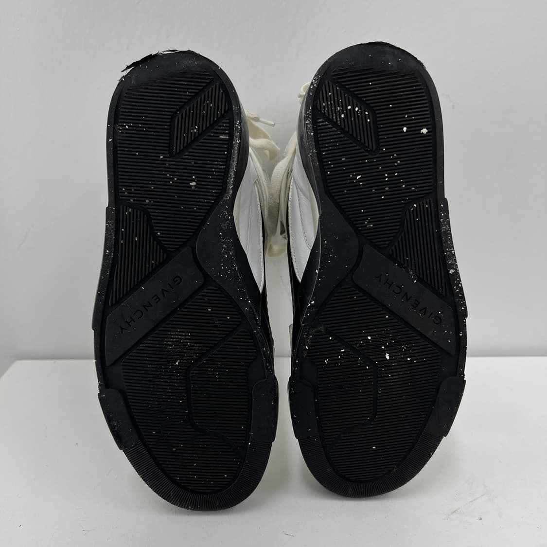 지방시 타이슨 스타 스터드 하이탑 스니커즈 40 상품이미지8