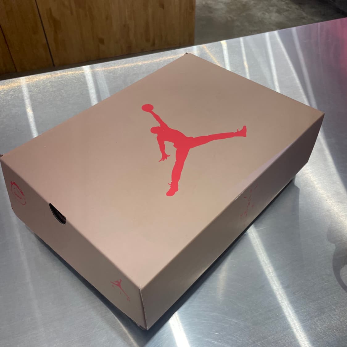 조던 6 레트로 SP 트래비스 스콧 브라운 (270) 상품이미지8