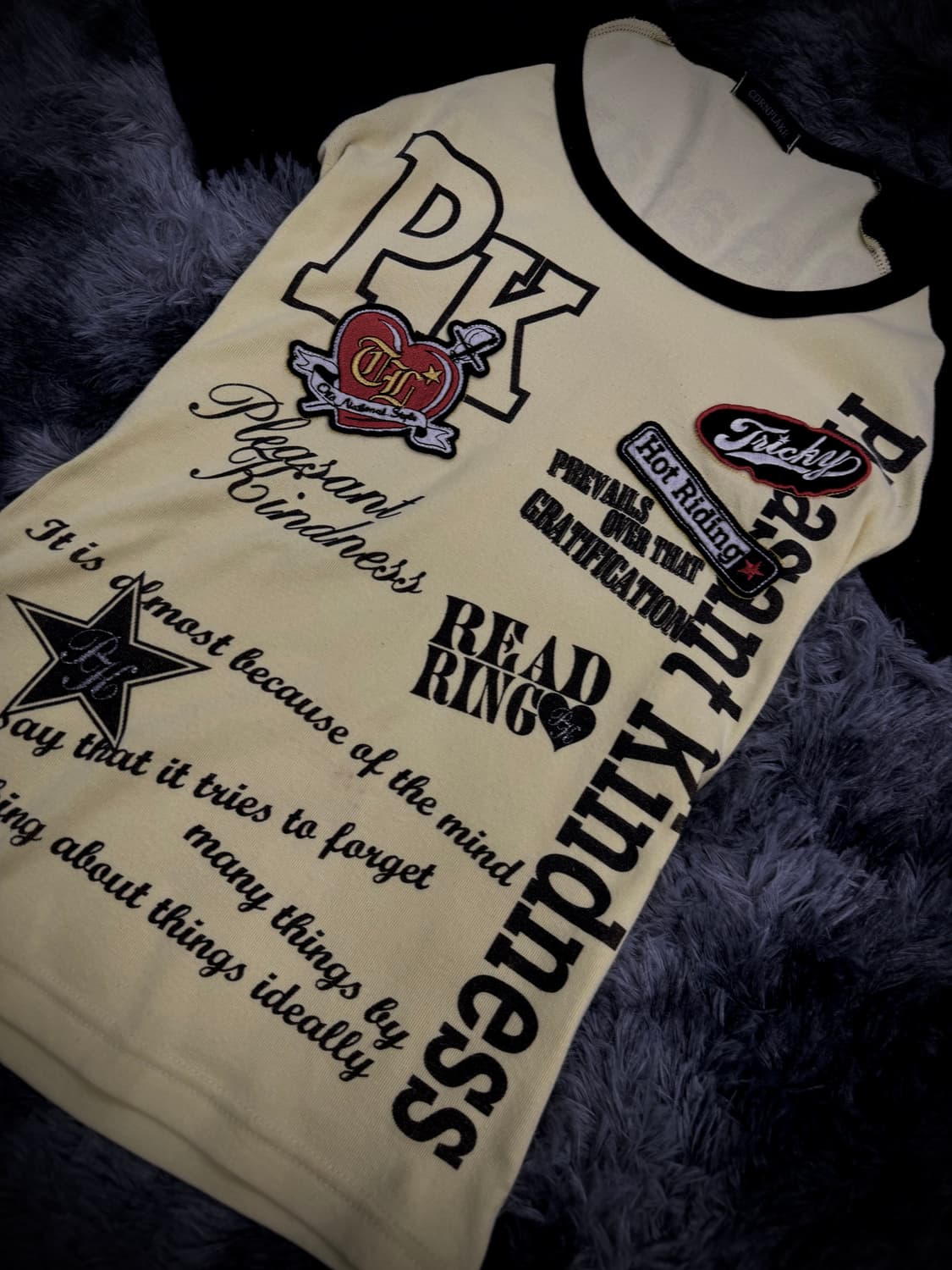 나그랑 키치 레터링 패치디테일 연노랑 반팔 상품이미지5