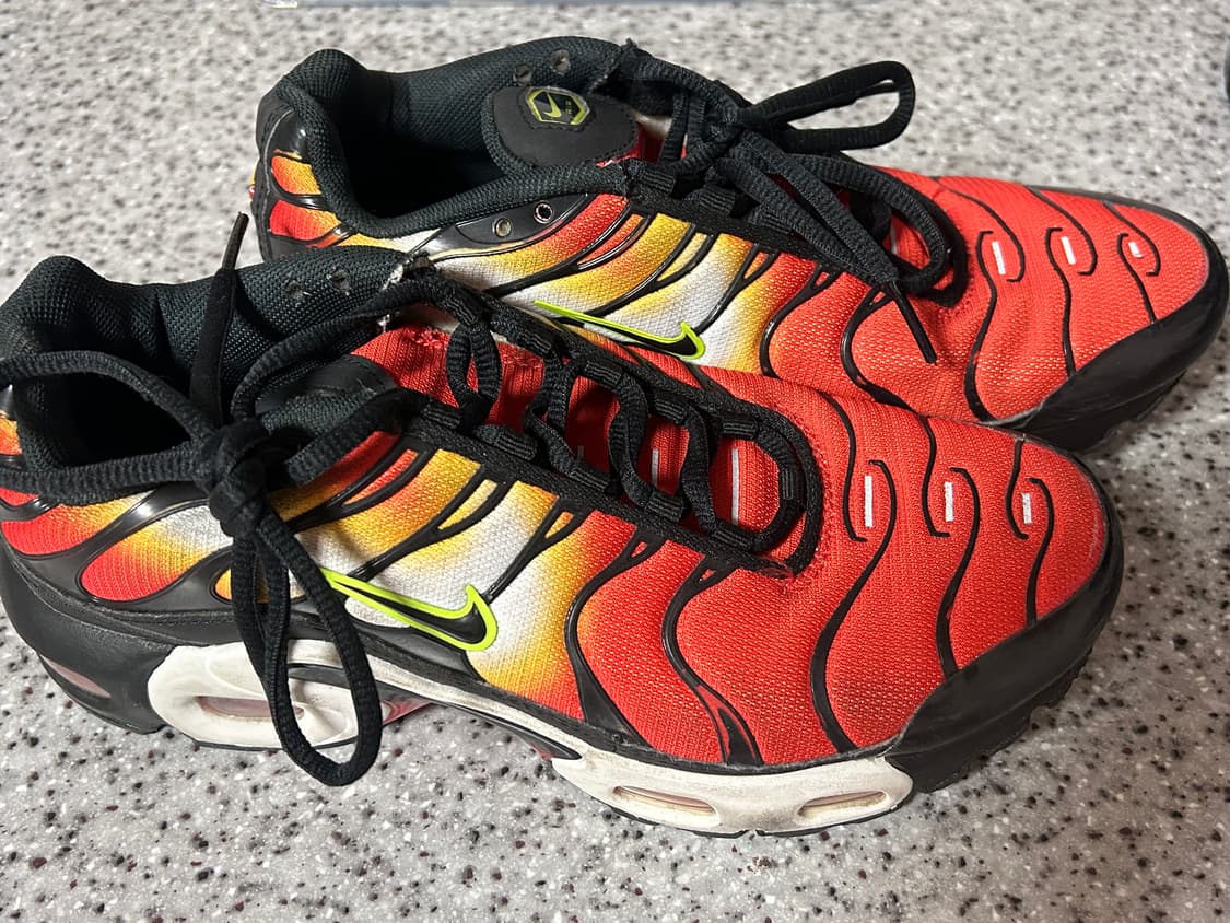 나이키 에어맥스 플러스 오렌지 235mm 상품이미지1
