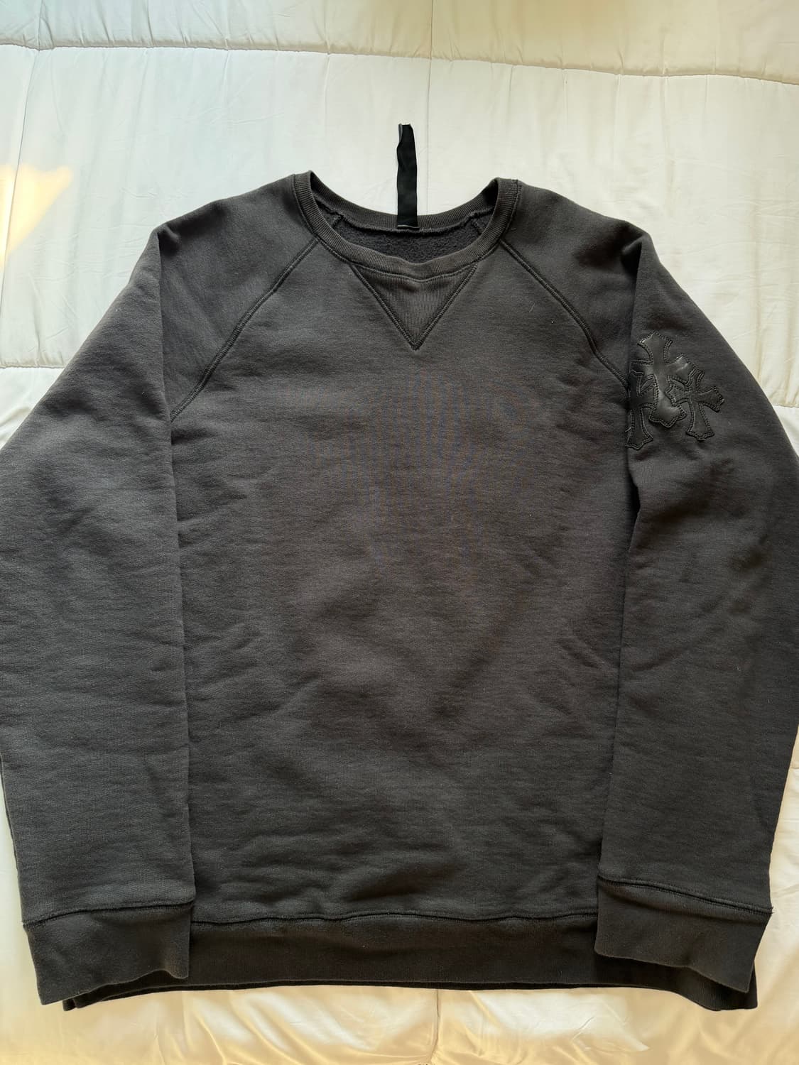 [XL] 크롬하츠 레더 패치 맨투맨 블랙 상품이미지1