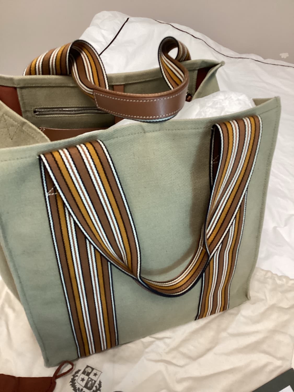 로로피아나 스트라이프 수트케이스 큐브백 상품이미지4