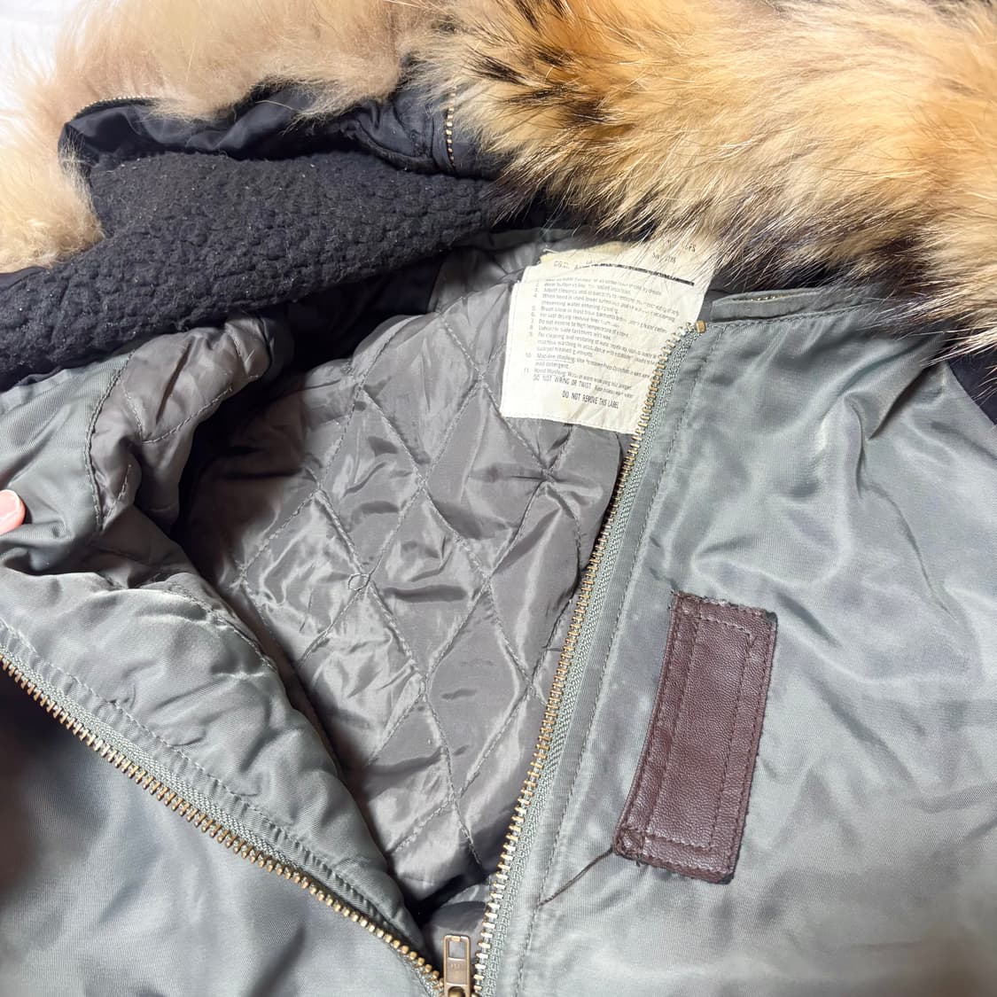 빈티지 그런지 히피 락시크 경량패딩 상품이미지3