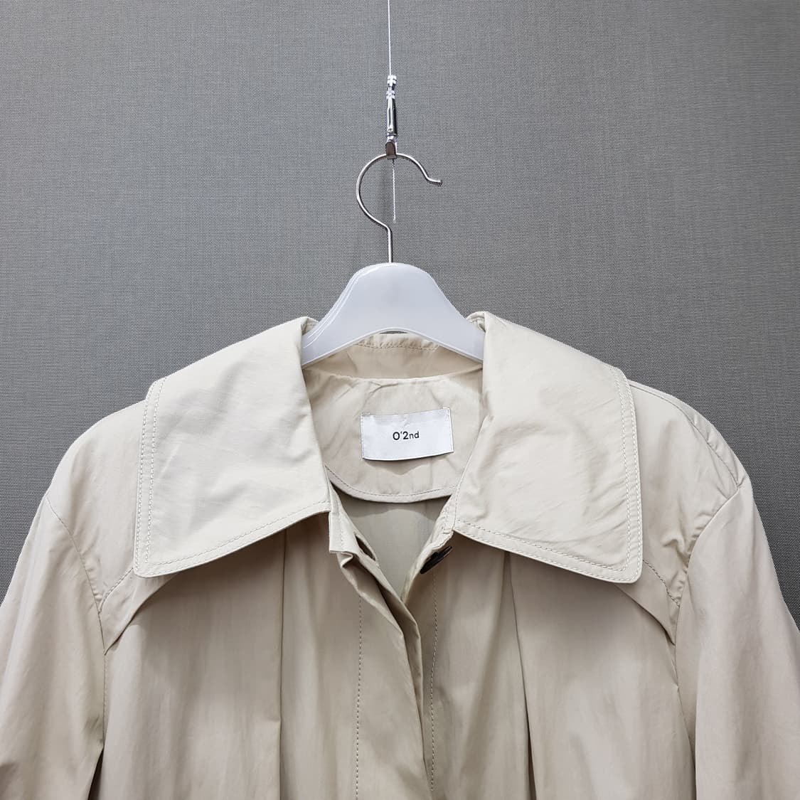 오즈세컨 2022 튤 레이어 트렌치코트 76-90-155사이즈 상품이미지2