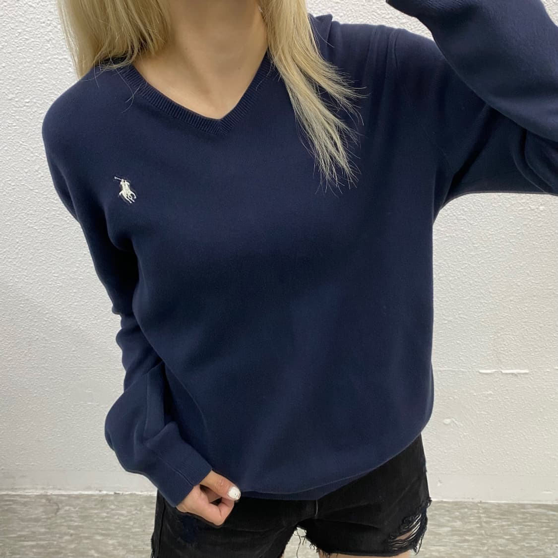 폴로 랄프로렌 화이트포니 네이비 브이 니트 S 상품이미지1