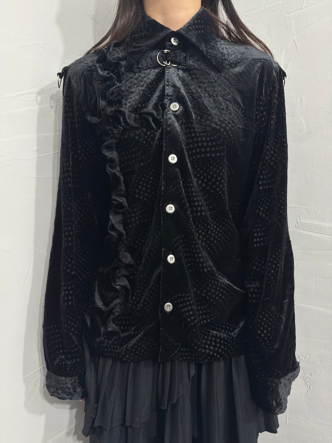 no future velvet frill shirt 상품이미지1