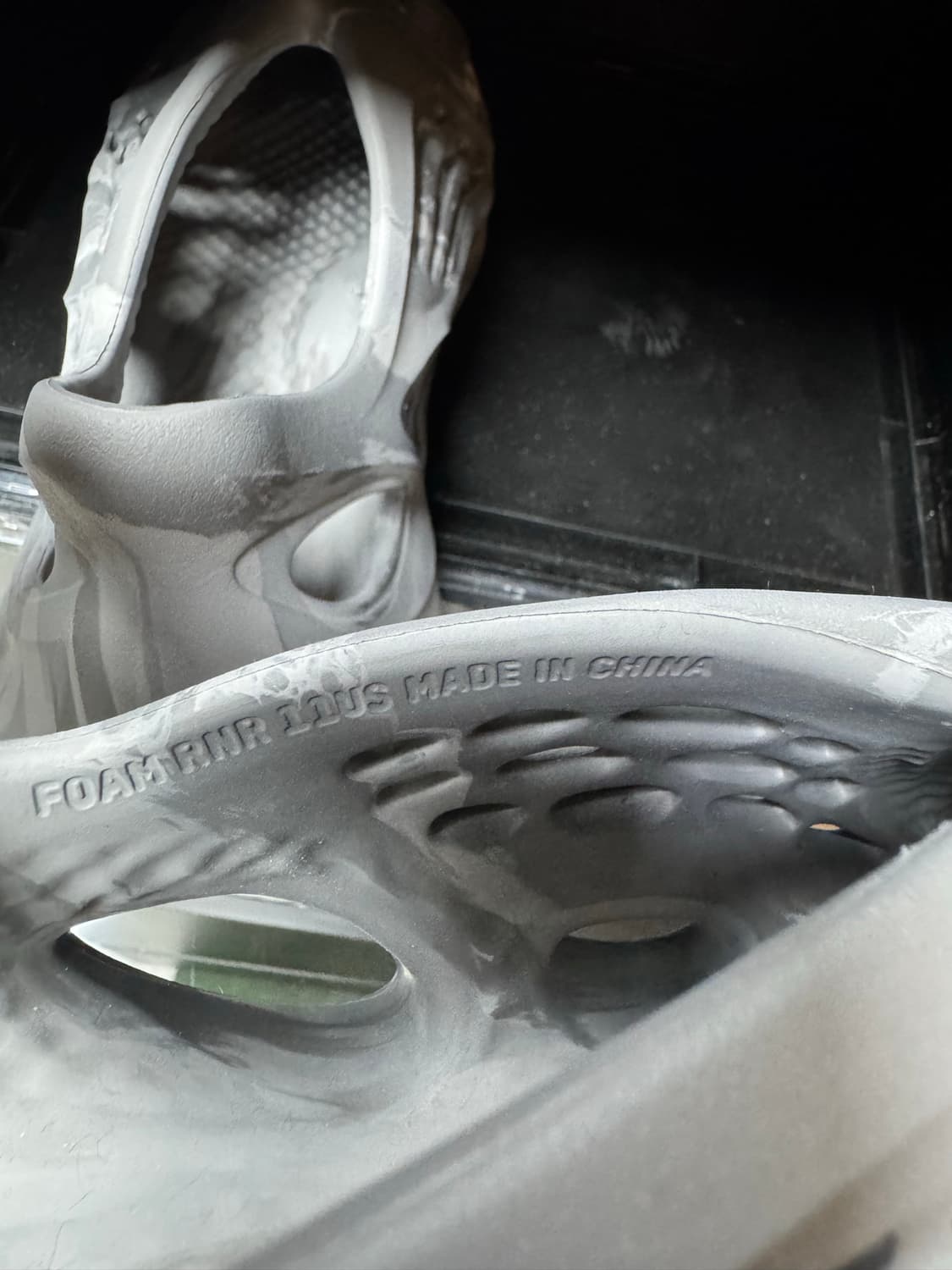 [290] 이지 Yeezy Foam RNNR 폼러너 상품이미지4