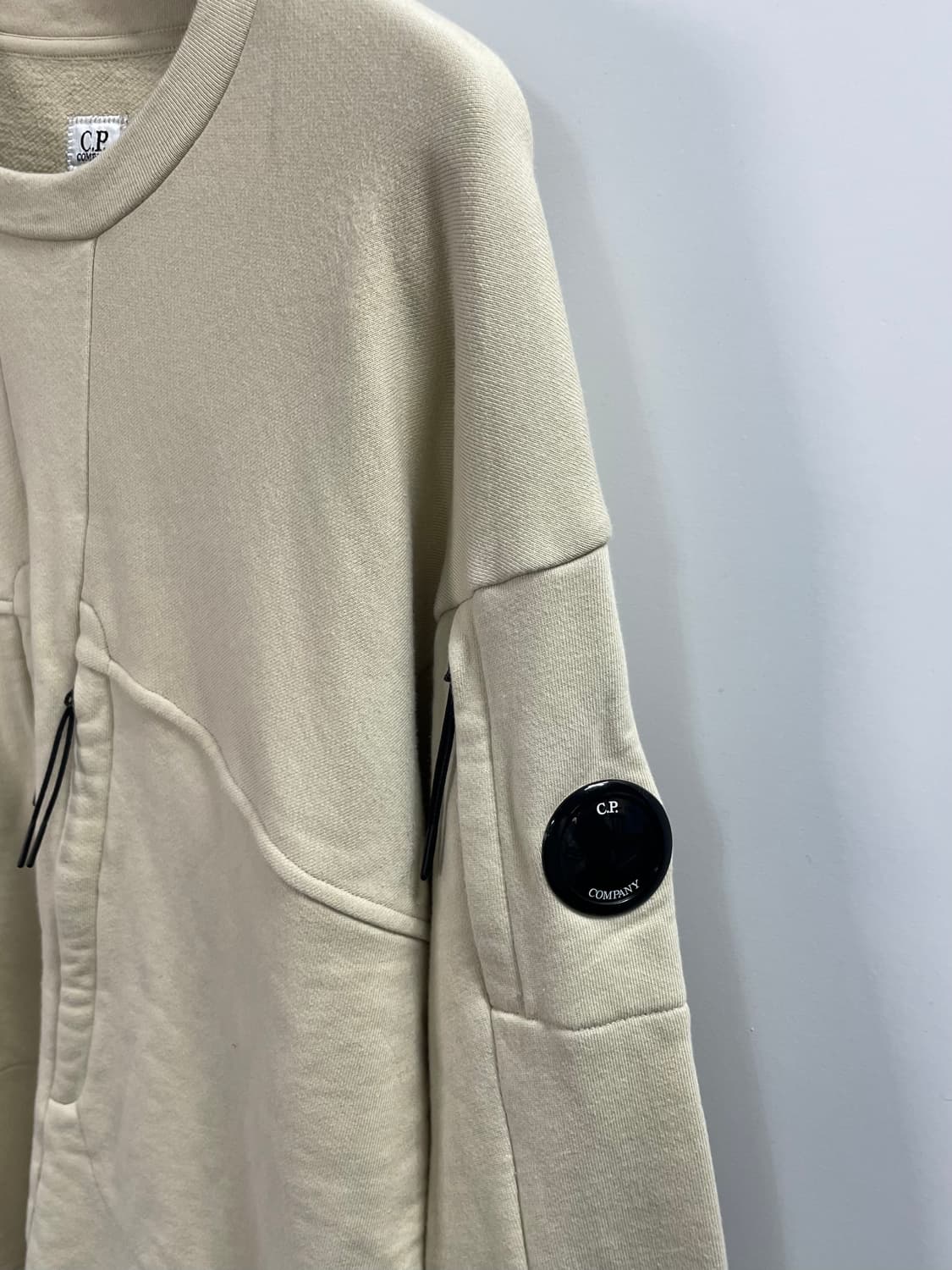 CP컴퍼니 렌즈 스웻 맨투맨 (on.225) 상품이미지4