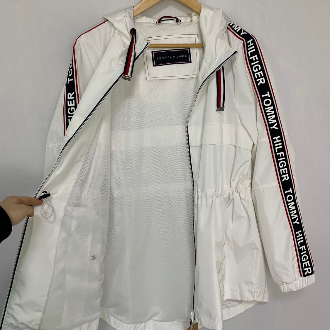타미힐피거 셔링 화이트 바람막이 후드 자켓 빈티지 고프코어 상품이미지9