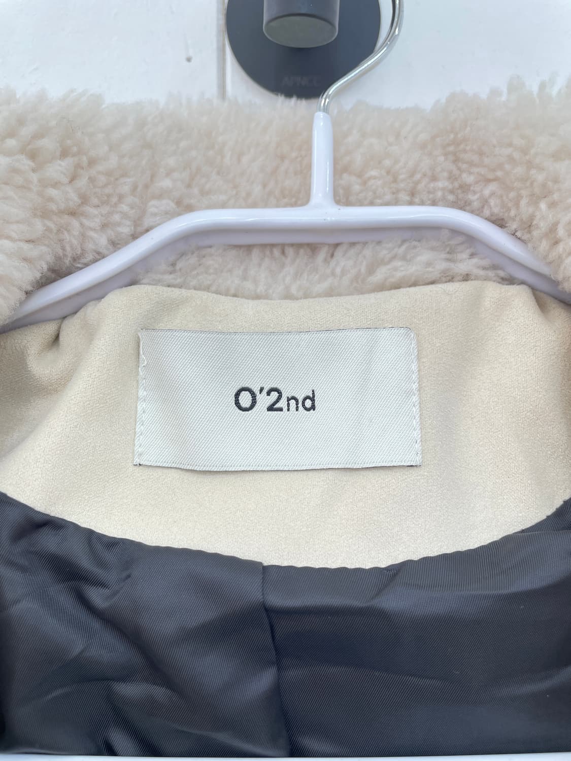 오즈세컨 울 100% 덤블 뽀글이 후드 자켓 아이보리 상품이미지4