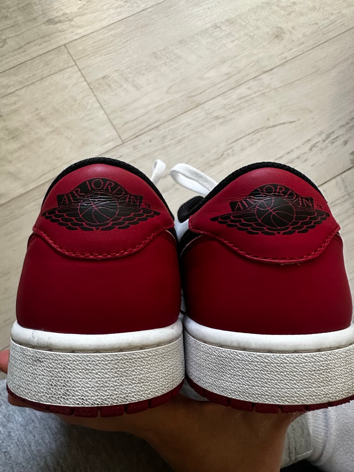 조던 1 레트로 로우 OG 블랙토 상품이미지4