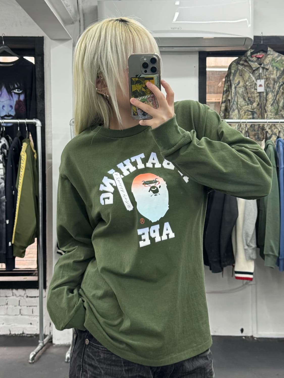 베이프 가부키 카키 롱슬리브 상품이미지1