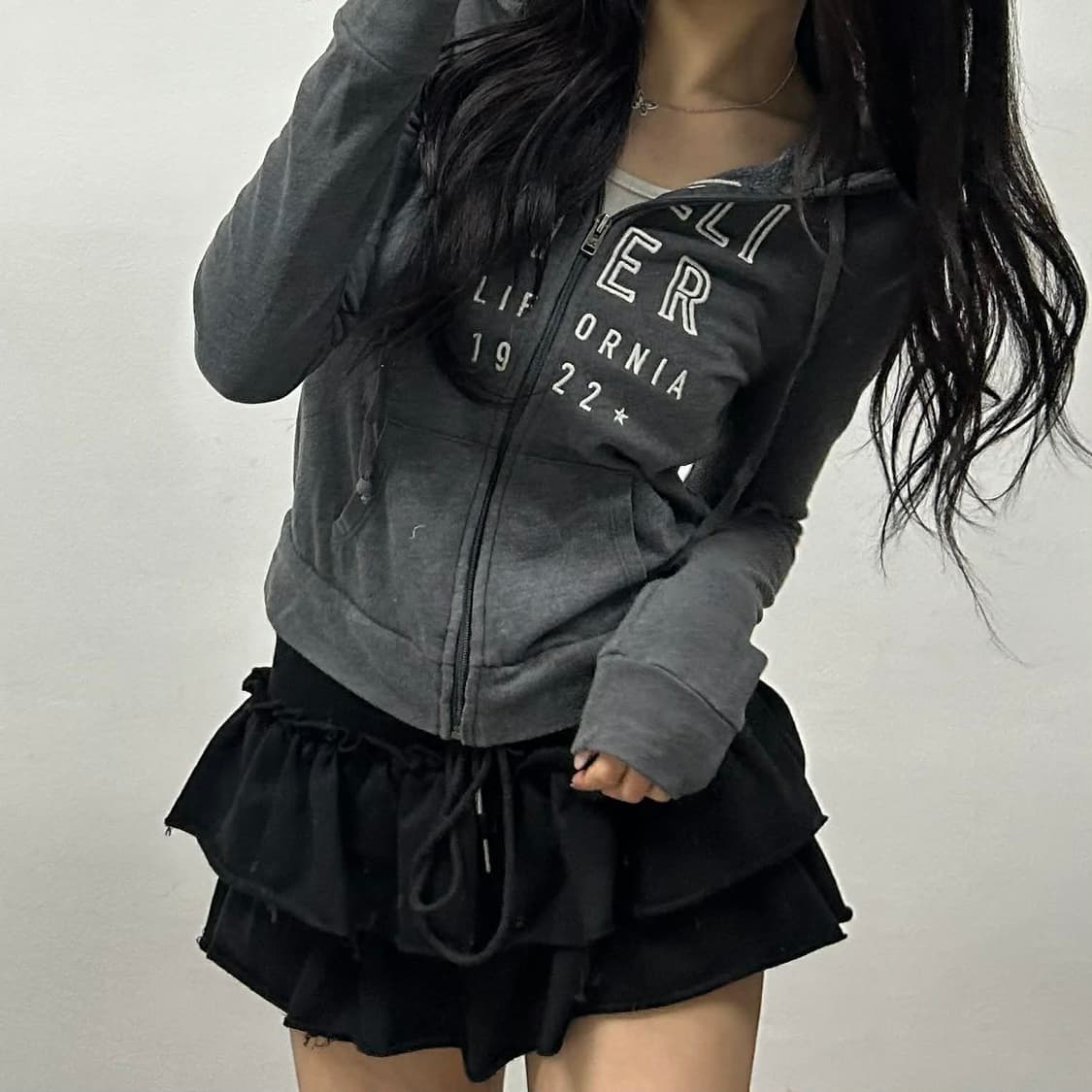 홀리스터 y2k 여리핏 그레이 대대장 후드집업 희귀져지(XS) 상품이미지1