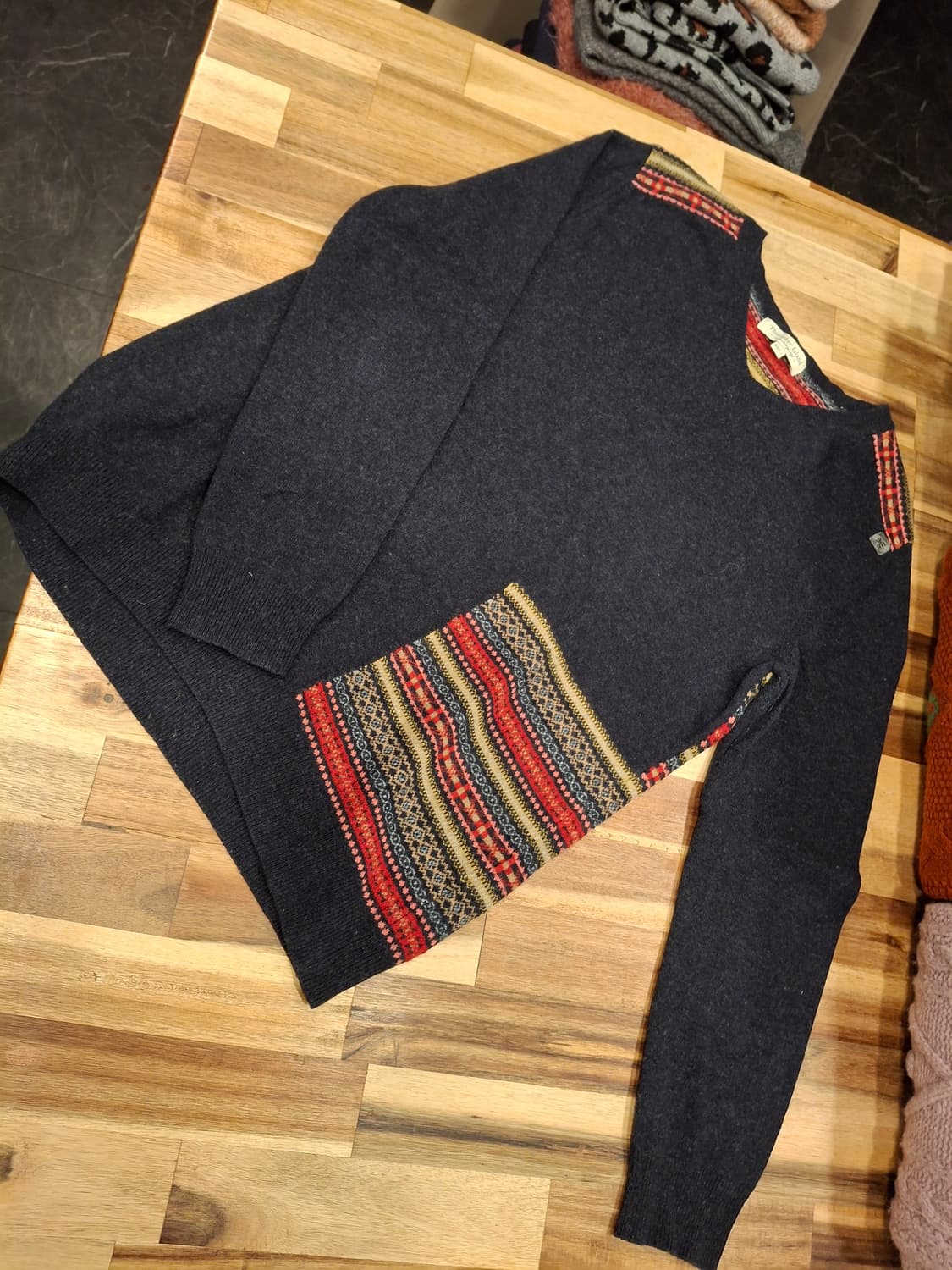 (마지막특가) 써스데이아일랜드 에스닉패턴 니트 L 상품이미지1