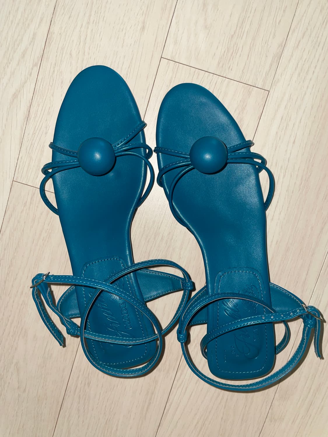 프레클 kitten heel strap sandle 스트랩 슈즈 청록색 상품이미지1