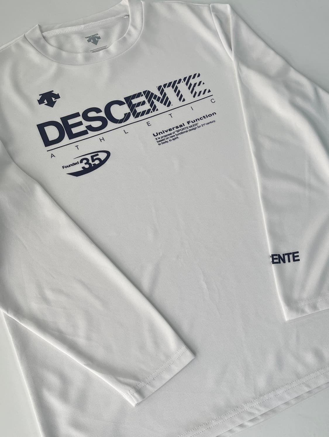 데상트 액티브 스포츠 티셔츠 상품이미지3