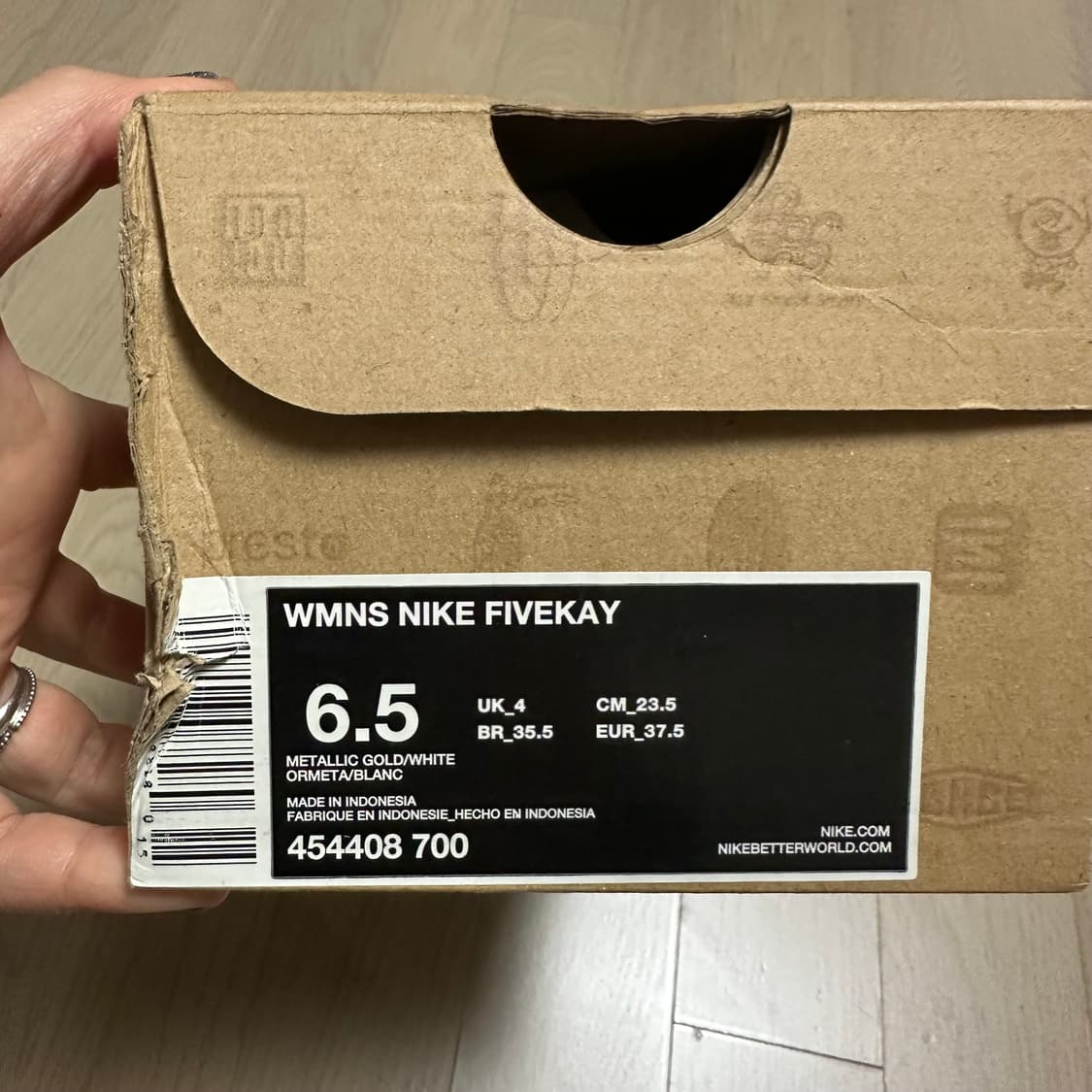 나이키 골드 스니커 (454408 700) 235 사이즈 / 새상품 상품이미지6