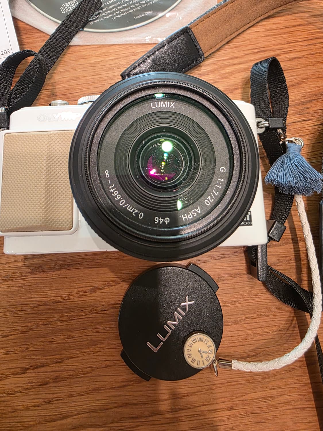 올림푸스 PEN Lite E-PL5 미러리스 카메라 + 20mm 렌즈 상품이미지1