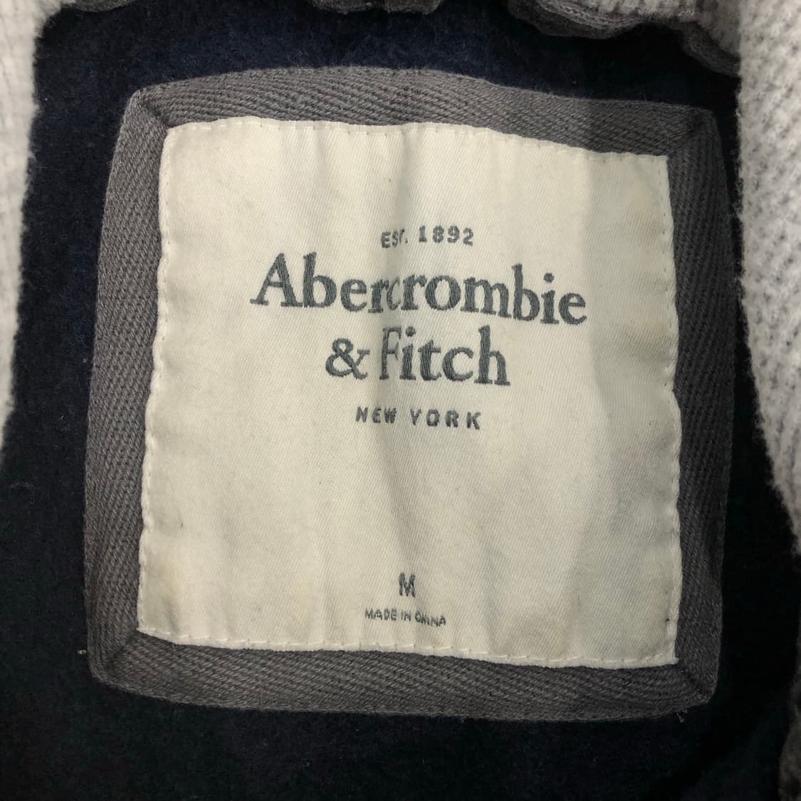 아베크롬비 네이비 로고 후드티 상품이미지4