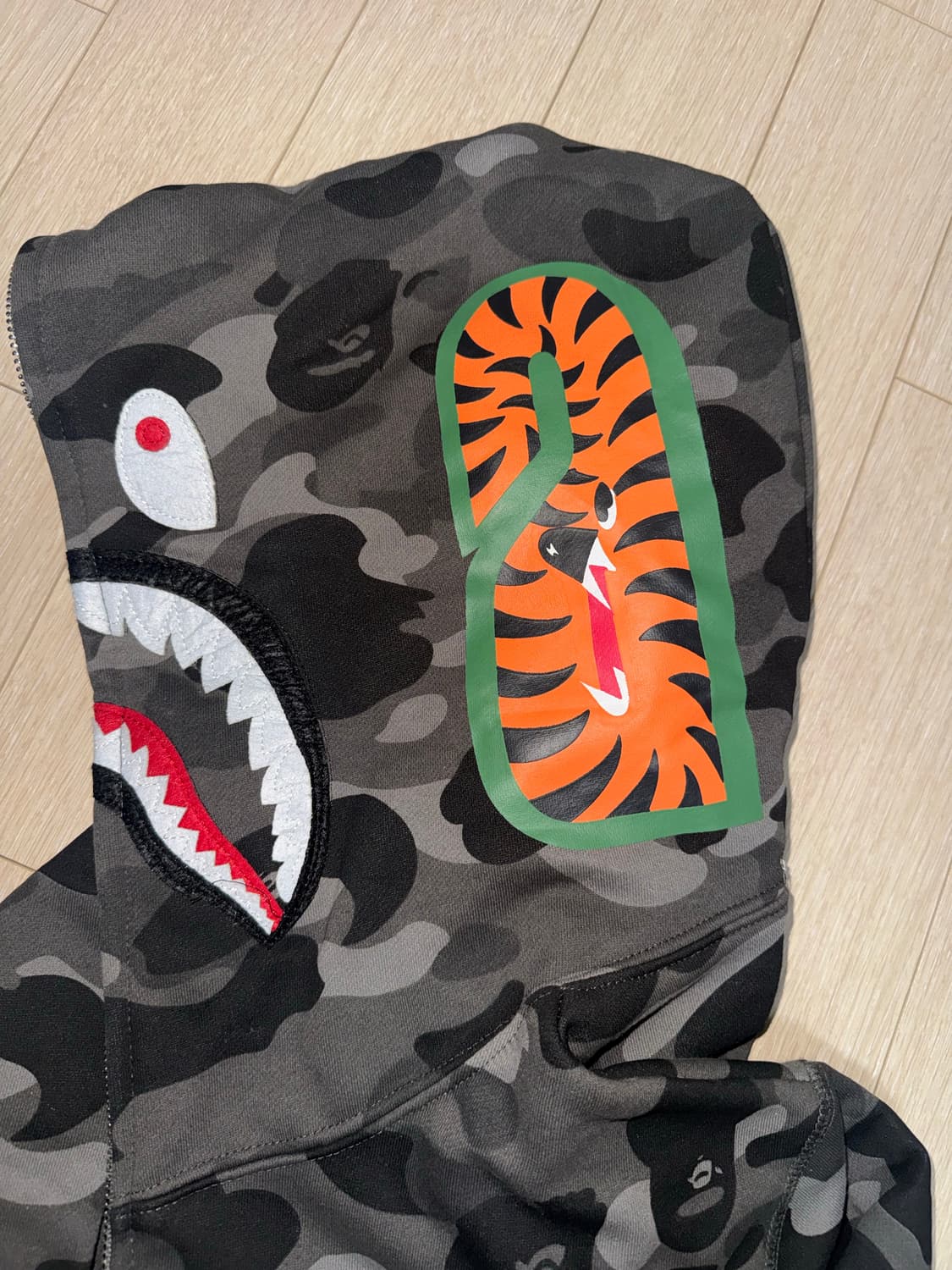 베이프 샤크 후드 블랙  상품이미지3