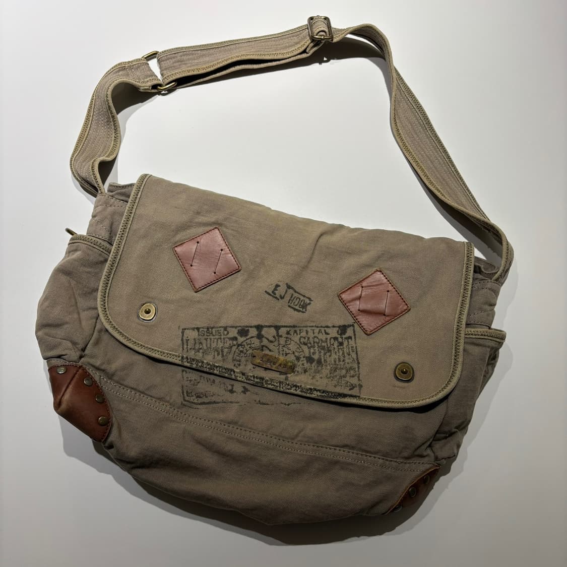 kapital 캐피탈 밀리터리 메신저백 상품이미지1