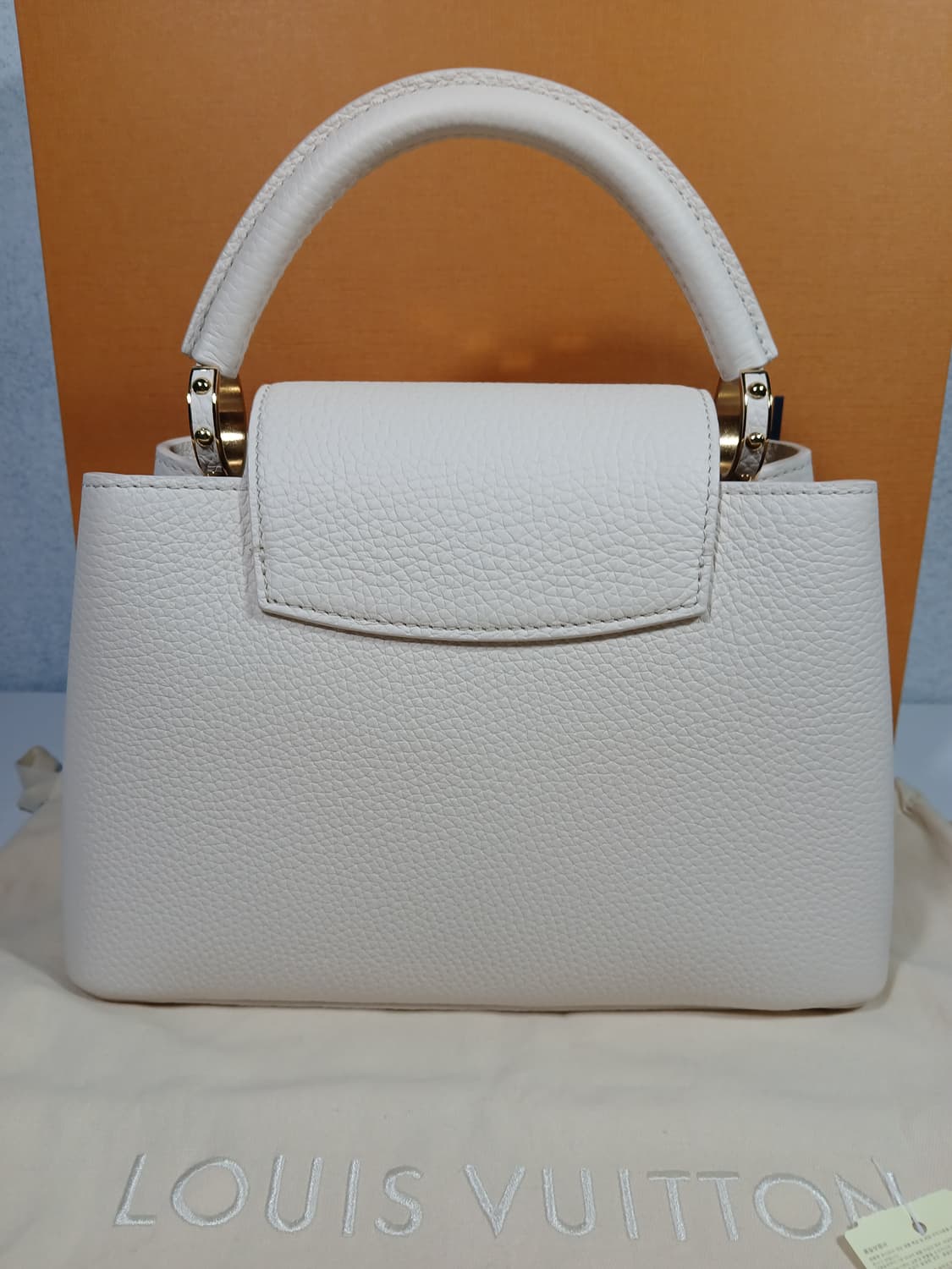 루이비통 카퓌신BB 토트백 쿼르츠 M25087 상품이미지5