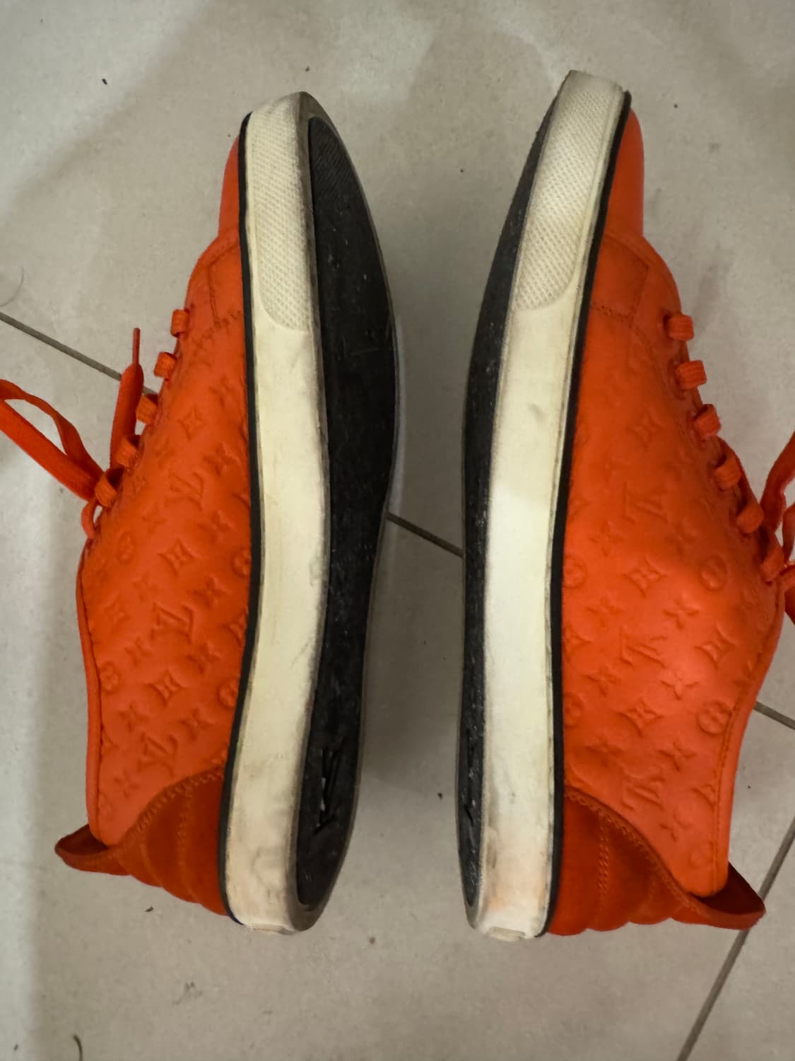 루이비통 오렌지 스니커즈 37 240 상품이미지2