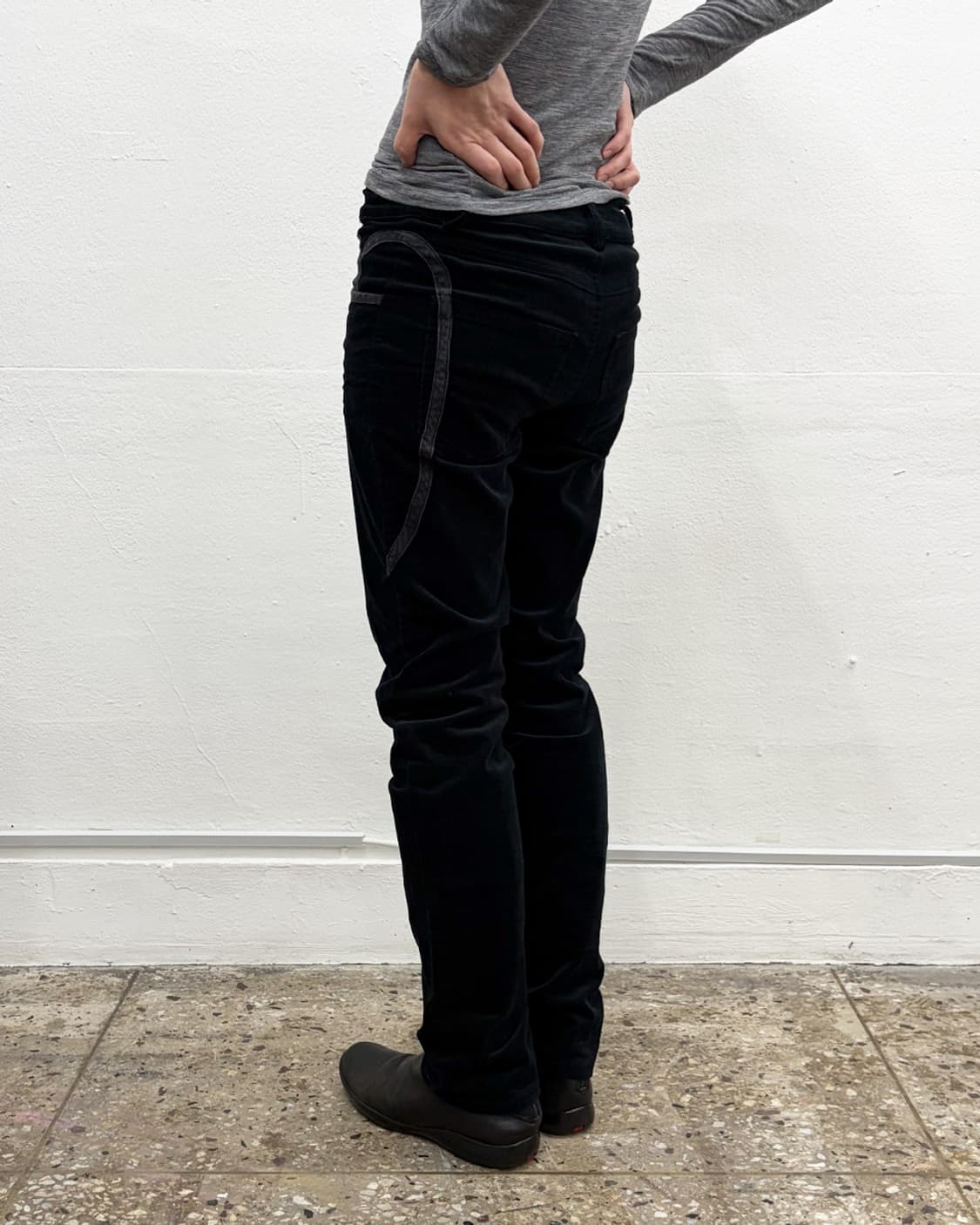 알레산드로 드 베네드띠 파이핑 디테일 코듀로이 팬츠 상품이미지4