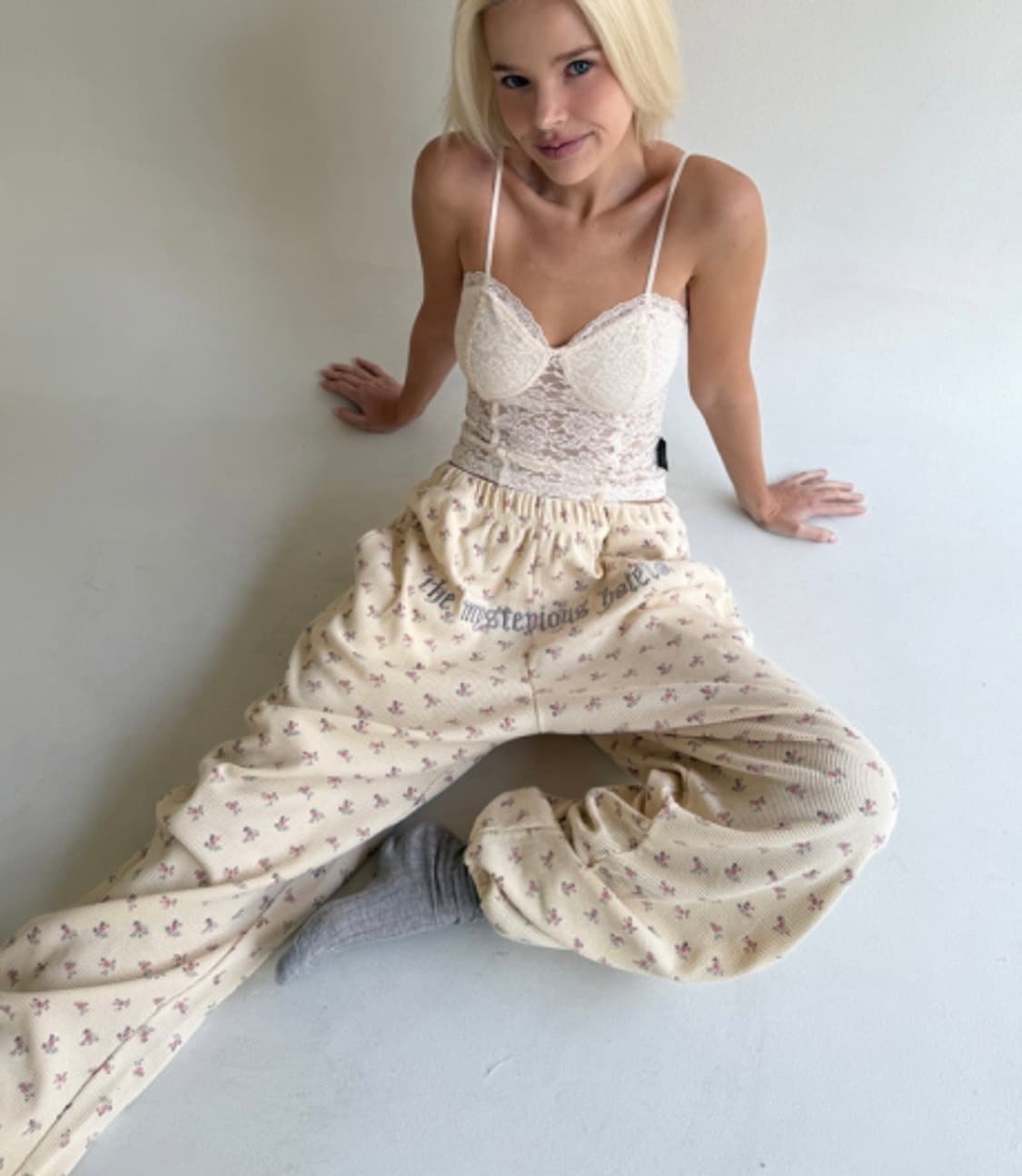 더미스테리어스호텔 플라워 와플 팬츠 상품이미지3