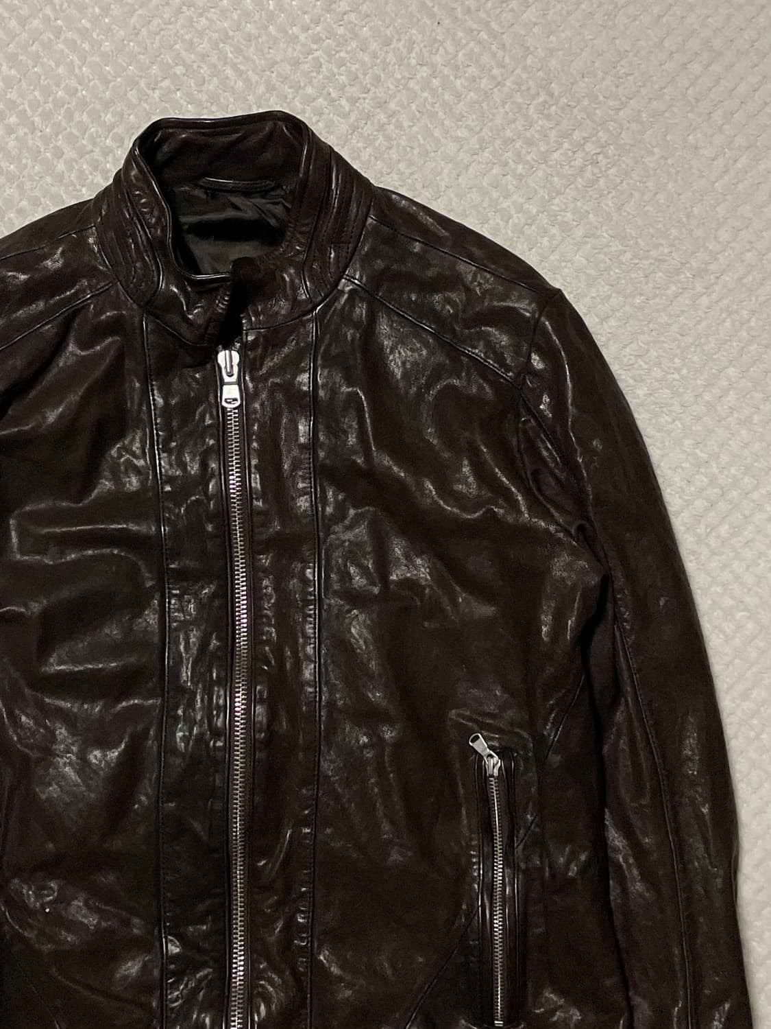 웨스턴 무드 배지터블 램스킨 양가죽 절개 레더 자켓 다크 브라운 상품이미지3