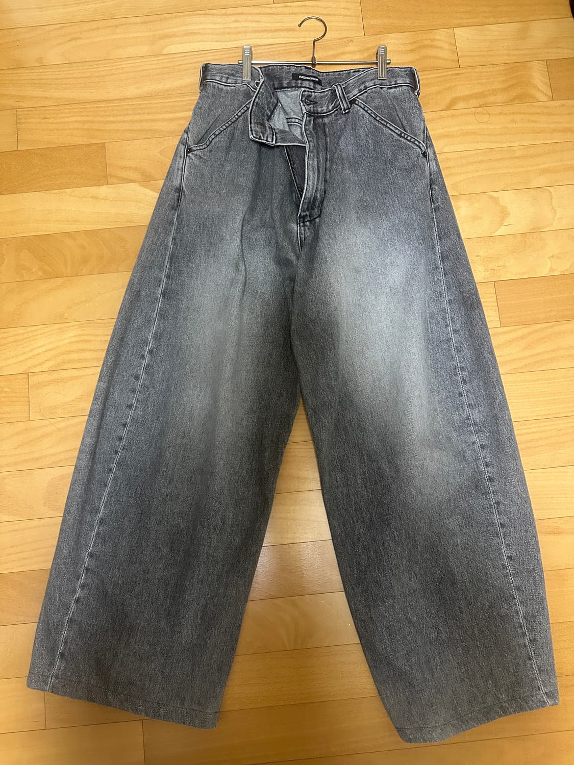 해칭룸 와이드커브진 블랙 2 상품이미지2