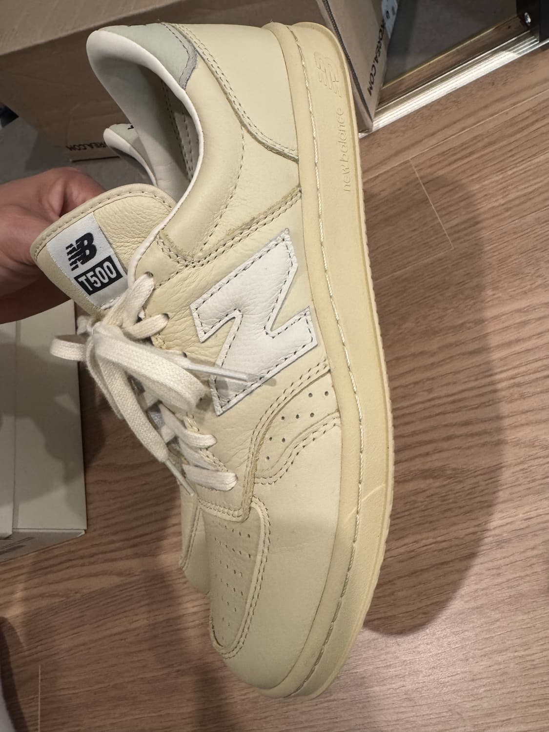 뉴발란스 오라리T500 275 23팝니다 상품이미지3