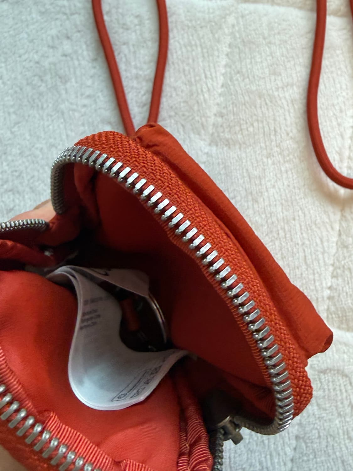 cos 코스 미니 크로스바디 파우치 나일론 레드 상품이미지4