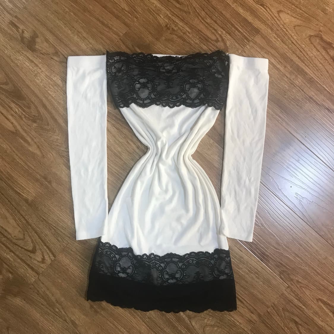 빈티지 d.i.a 다이아 화이트 레이스 오프숄더 원피스 오네갸루 고딕 상품이미지1