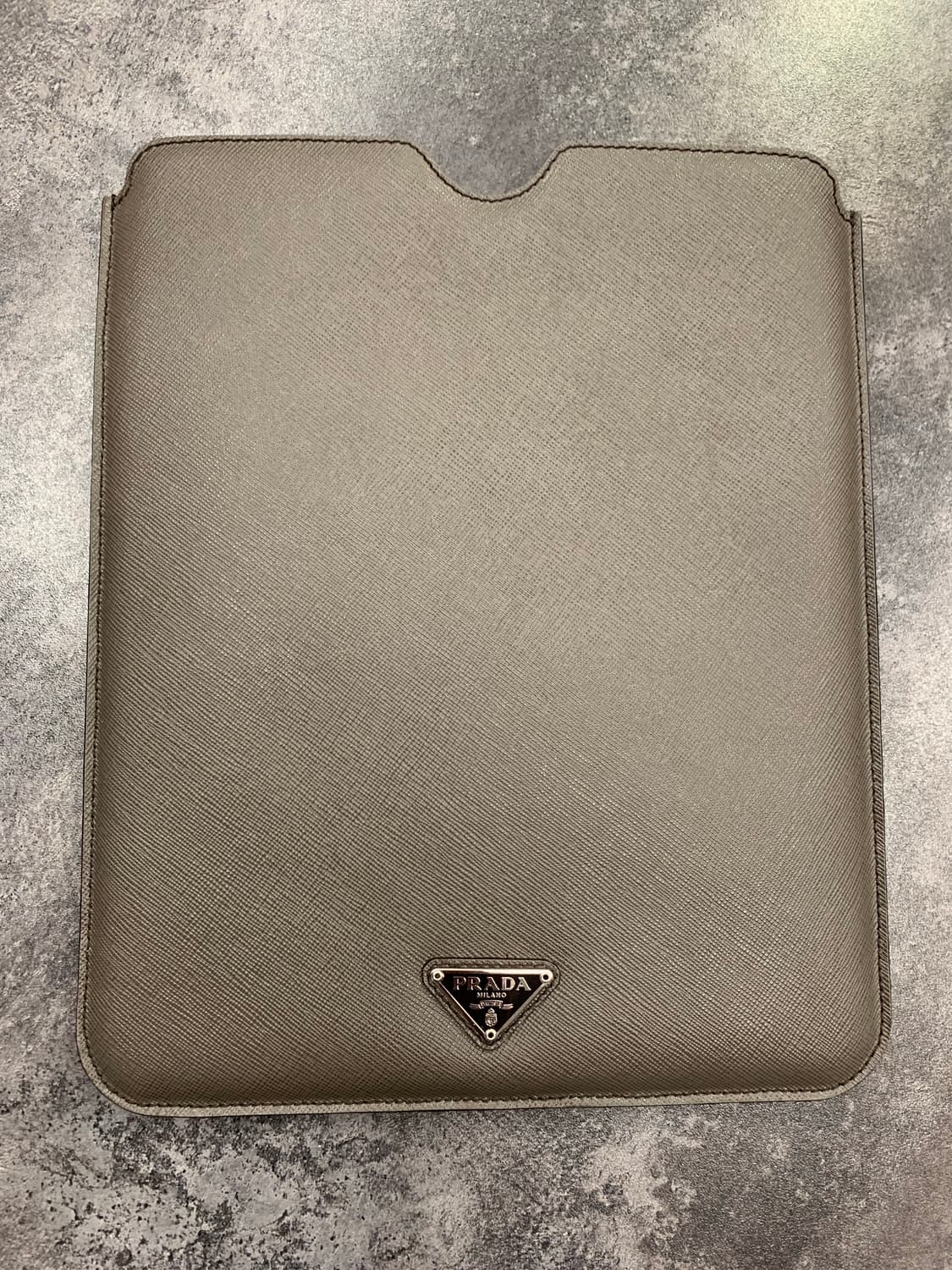 PRADA 프라다 아이패드 케이스(사피아노) 상품이미지2