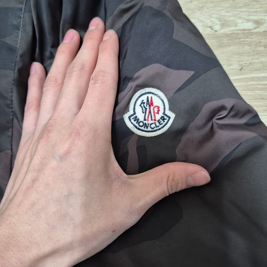 몽클레어 밀리터리 카모플라쥬 후드 패딩 점퍼 2XL(110) 상품이미지6