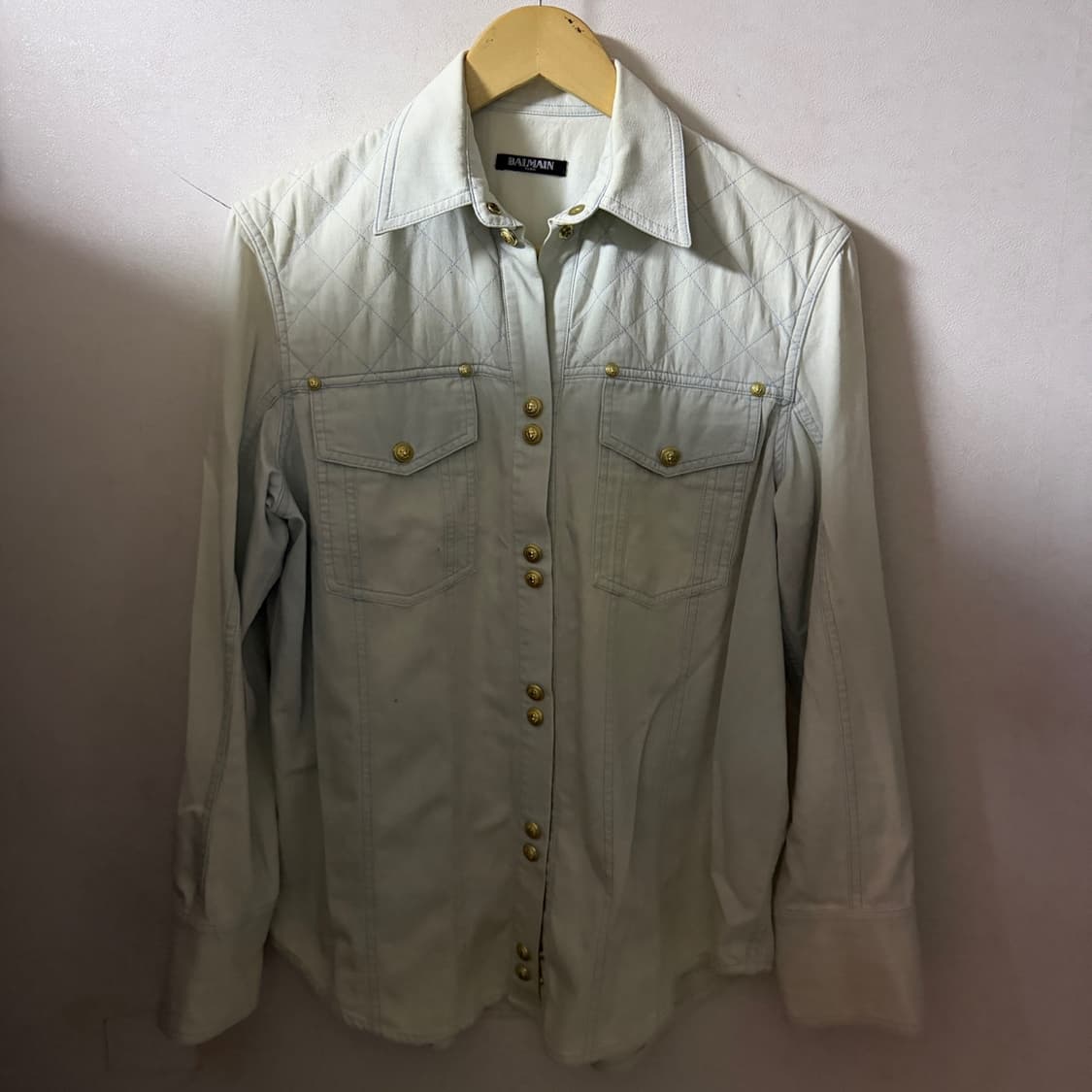 발망 퀄팅 데님 디테일 투포켓 셔츠 38 (여성 66까지) 상품이미지1