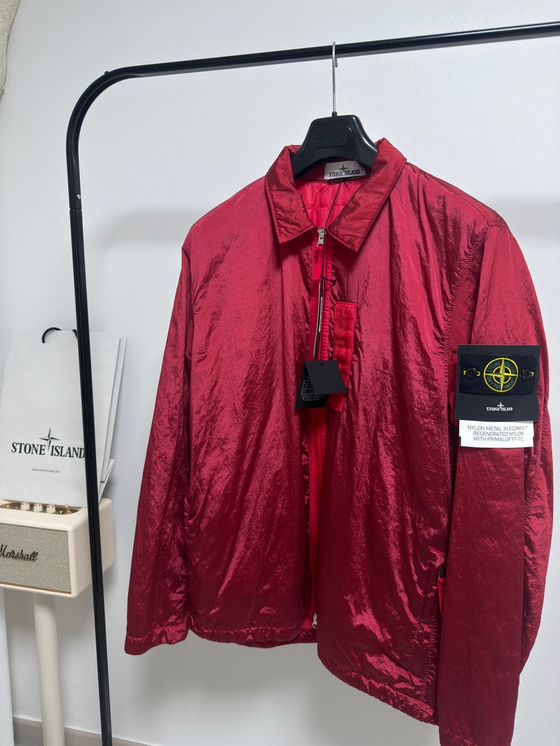 [새상품, XL] 스톤아일랜드 프리마로프트 나일론 메탈 오버셔츠 레드 상품이미지1